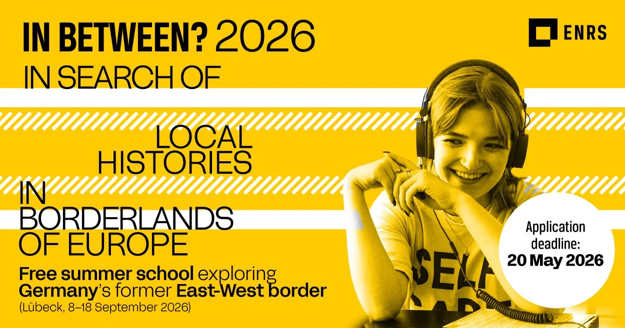 plakat - IN BETWEEN 2026